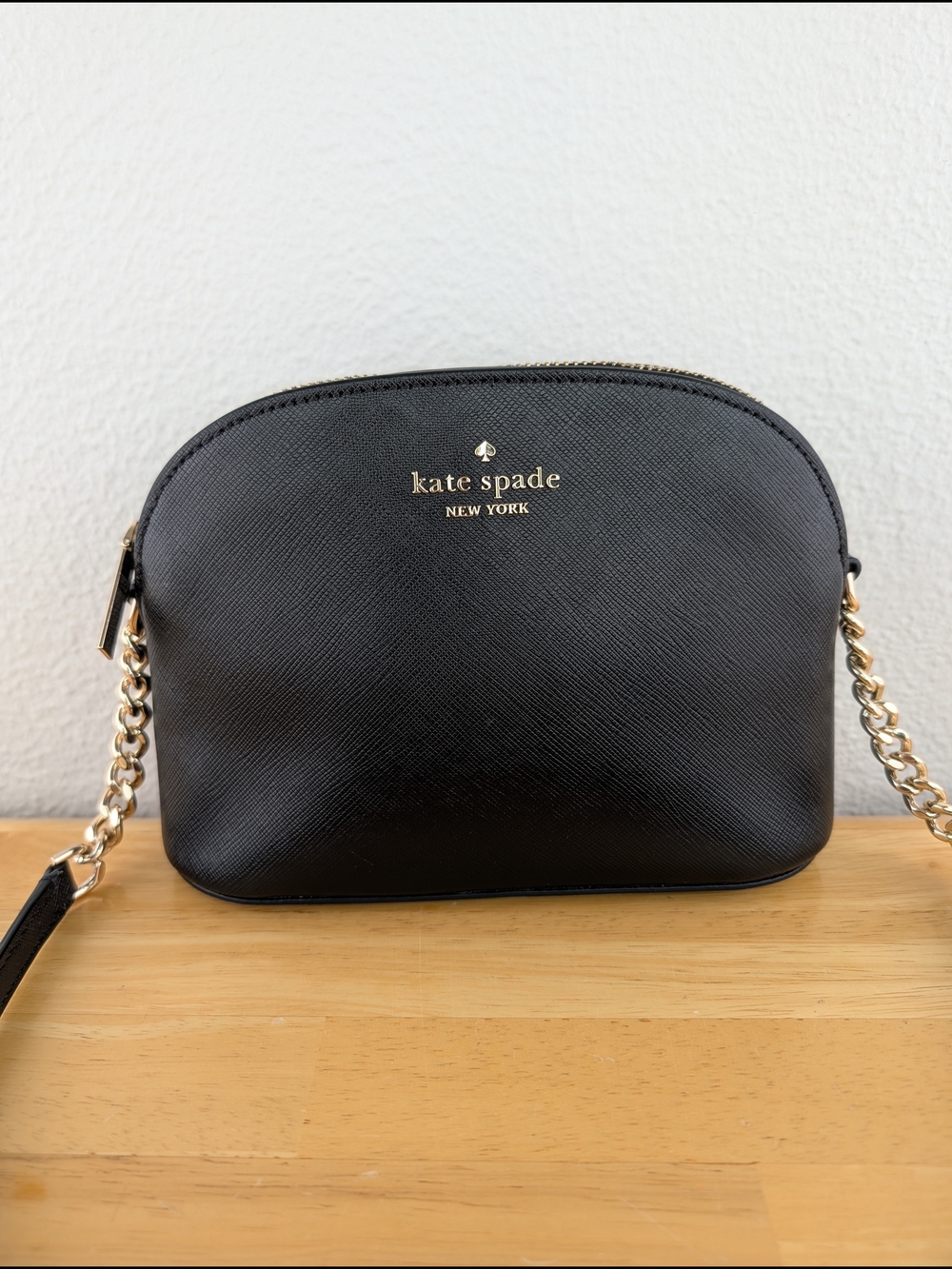 Kate Spade Black Saffiano Leather Crossbody Bag Dome Silhouette Gold-Tone Chain - Picture 2 of 13